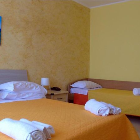 Casa Vacanza Miramare Portopalo Di Capo Passero Екстериор снимка